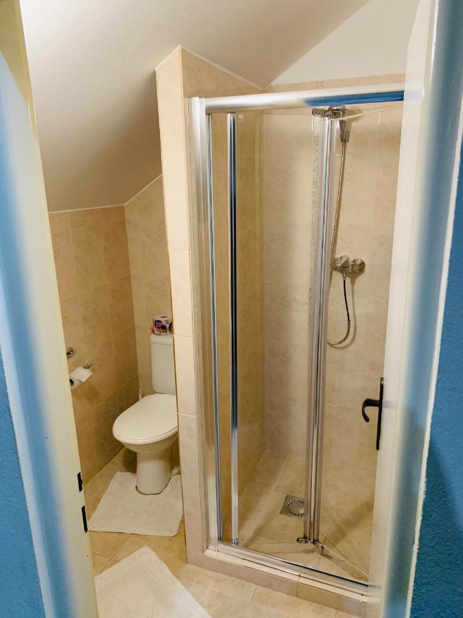 Eder Bed & Breakfast Nesvady Luaran gambar